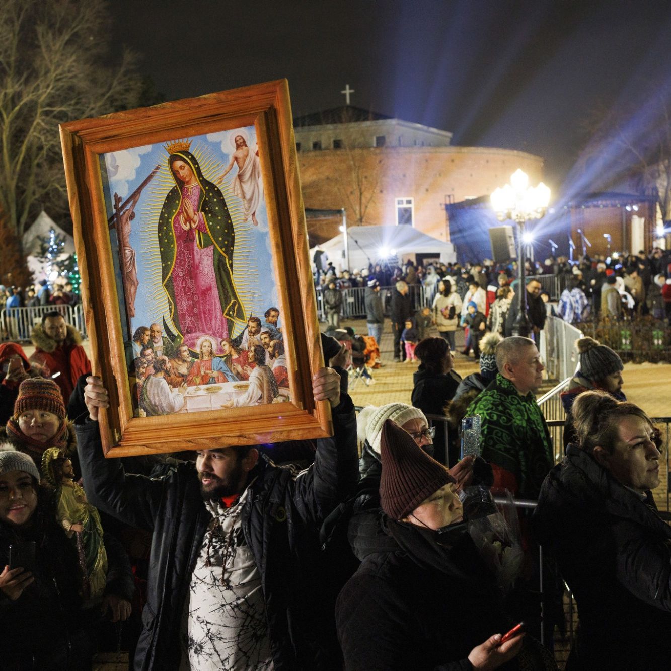 Lady of Guadalupe celebration draws thousands of believers to Des Plaines